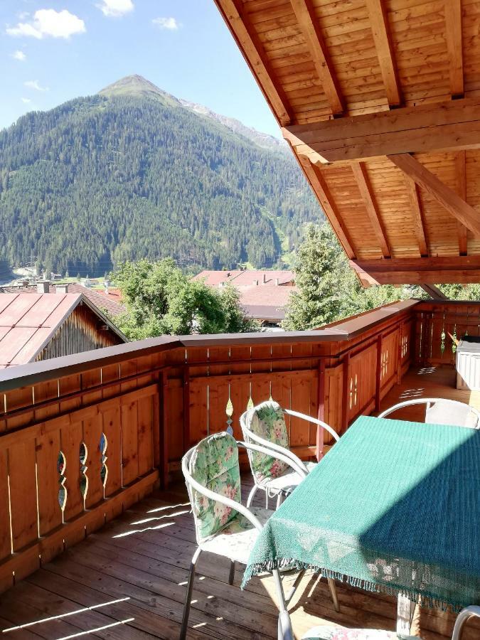 Appartement Apart Elisabeth à Pettneu am Arlberg Extérieur photo